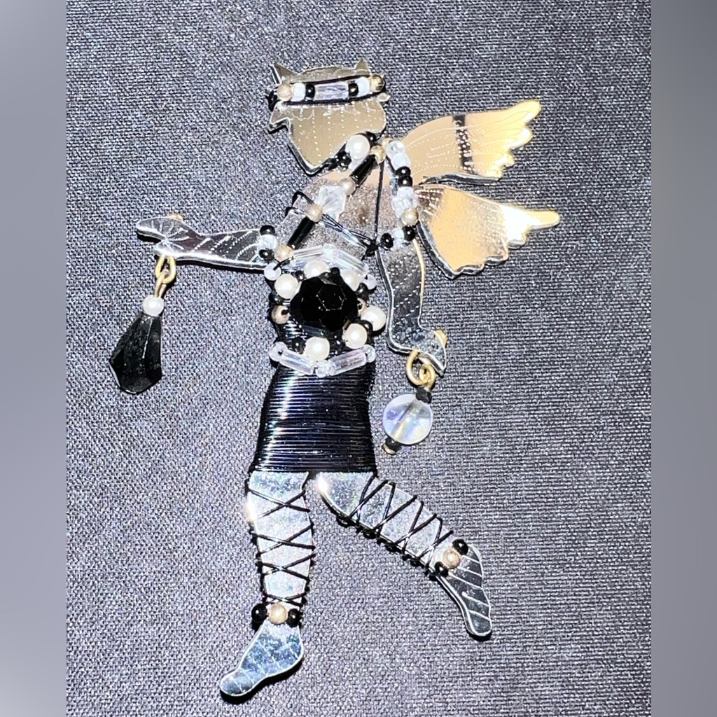 Chic Silver And Black Angel Brooch